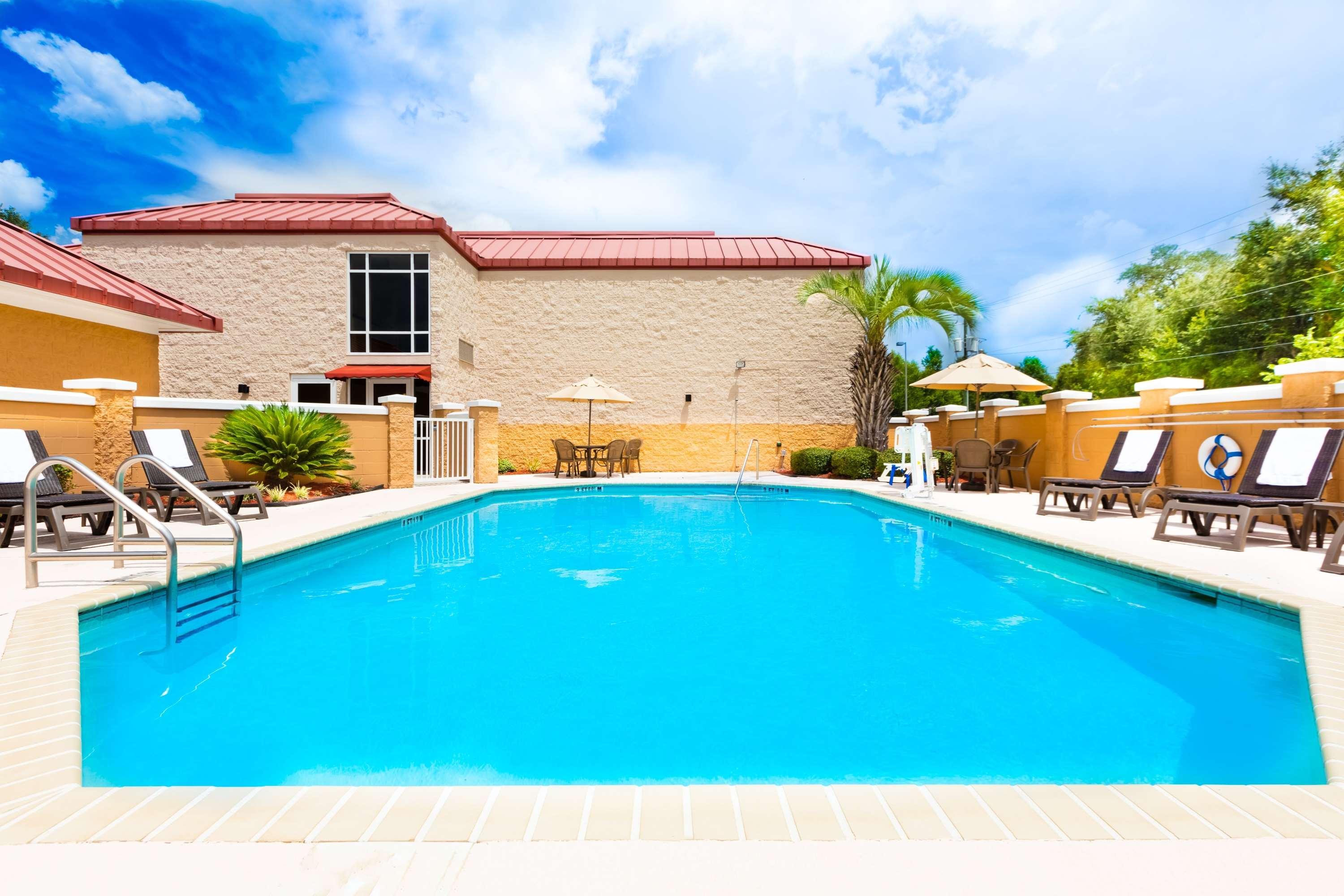 Prestige Radium Hot Springs Resort, Worldhotels Crafted Exterior foto